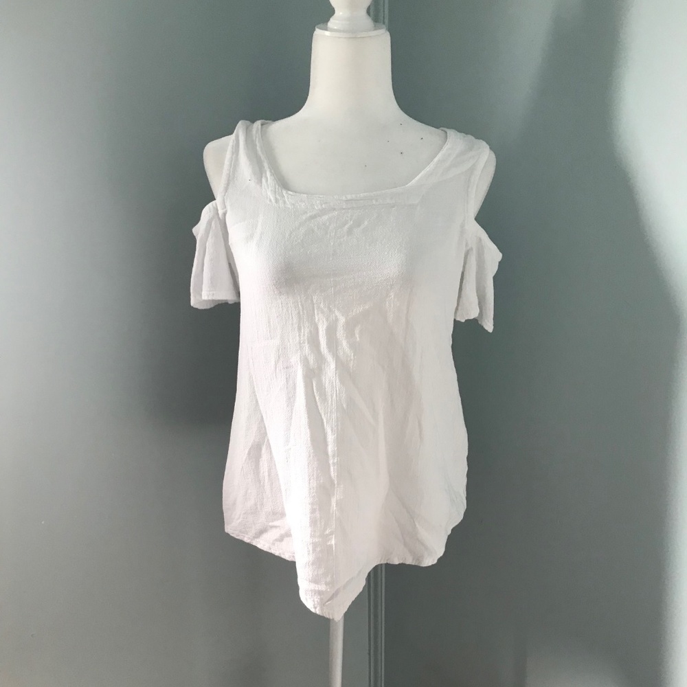Oh My Gauze white cold shoulder top